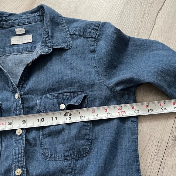 Loft the Softened Denim Classic Button-down Shirt XS - Picture 5 of 8